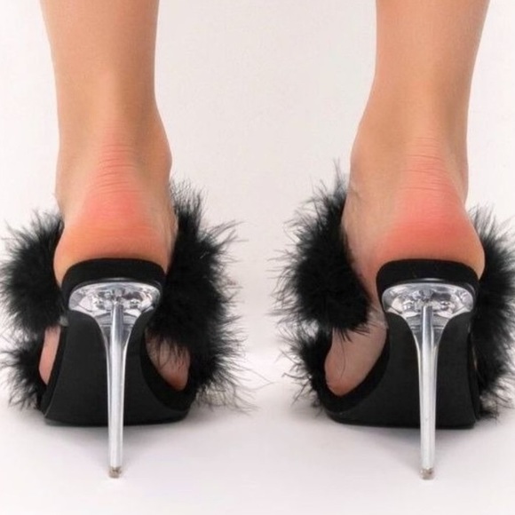 Azalea Wang black feathered stilettos New Without Box - Picture 3 of 3